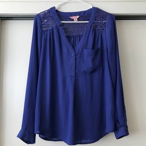 Candies lace blouse Size L